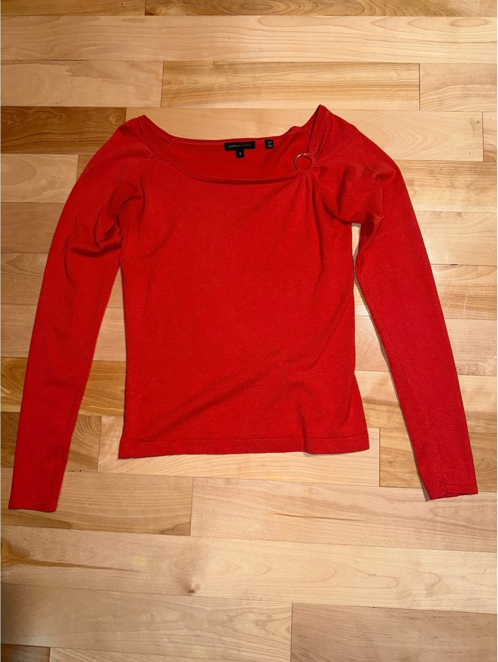 BCBGeneration Women's Red Long Sleeve Top with Ring Detail Size Small